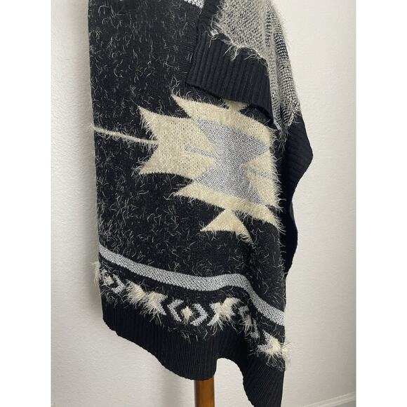 BCBGMaxAzria Sweater Vest Open Front Multicolor Print Knit Asymmetric - Picture 6 of 13